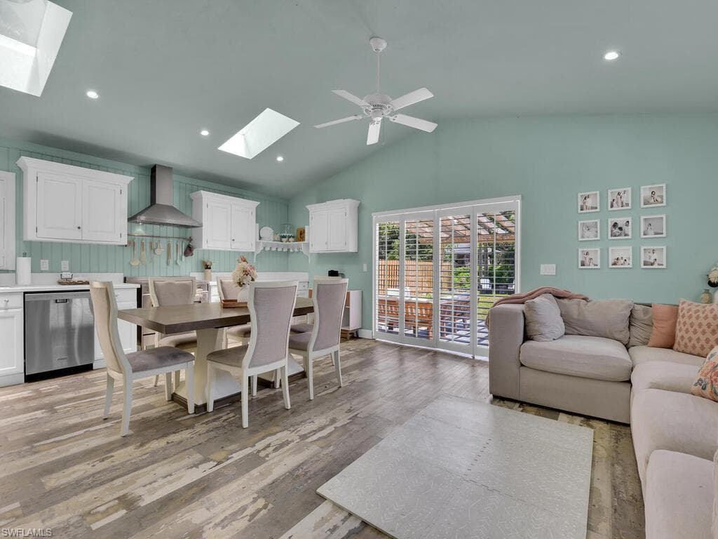 1440 Poinciana AVE FORT MYERS, FL 33901
