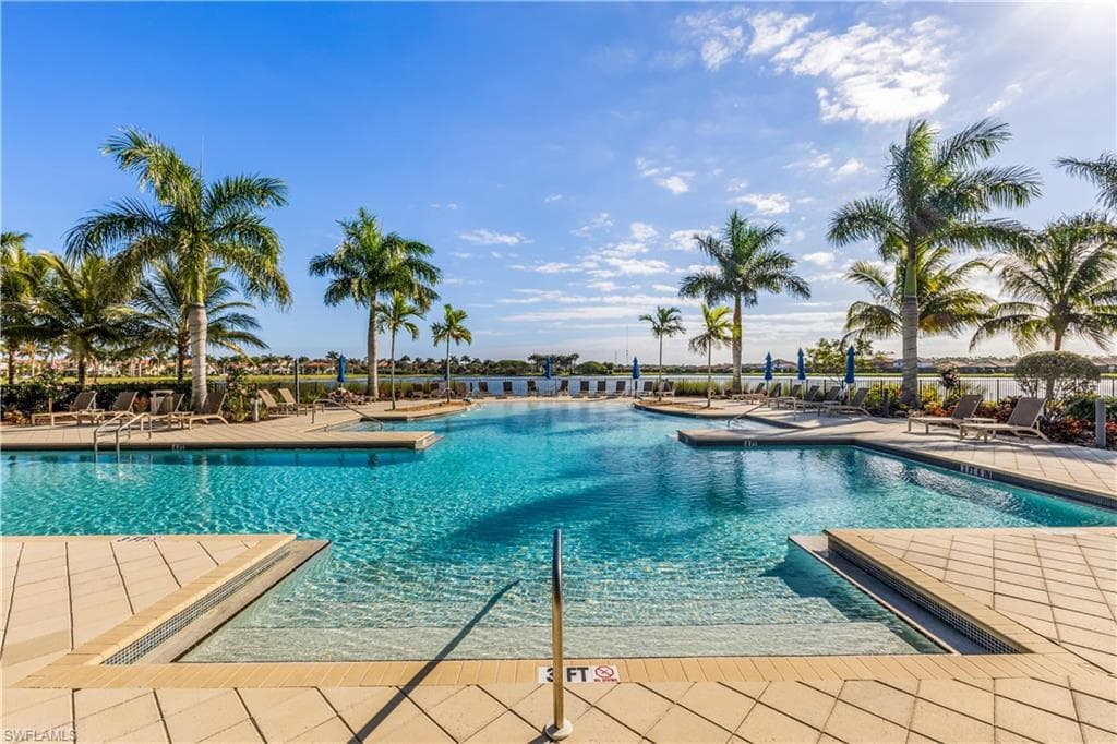1578 Oceania DR S NAPLES, FL 34113