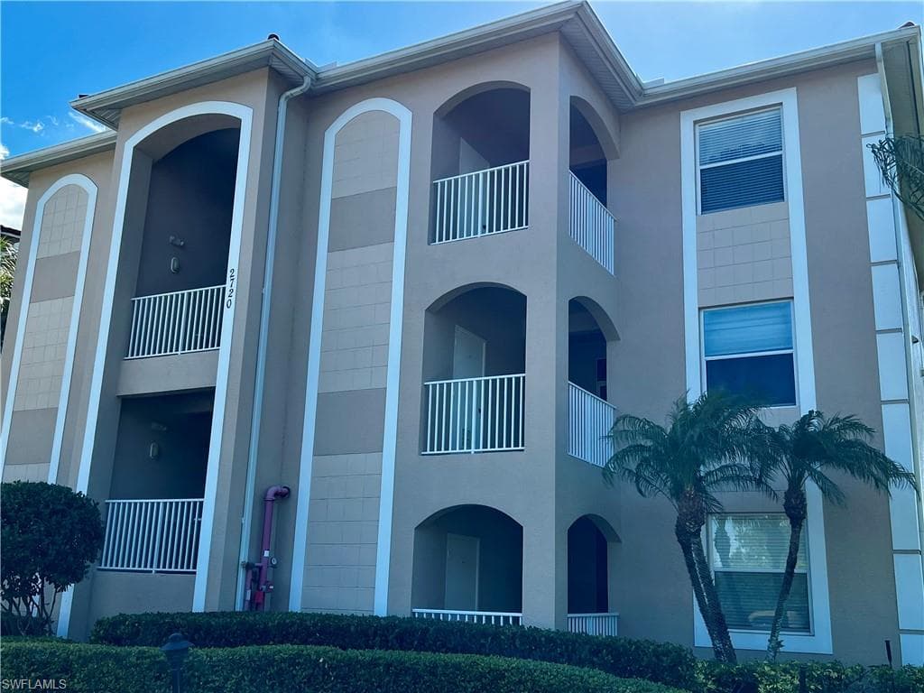 2720 Cypress Trace CIR 2930 NAPLES, FL 34119