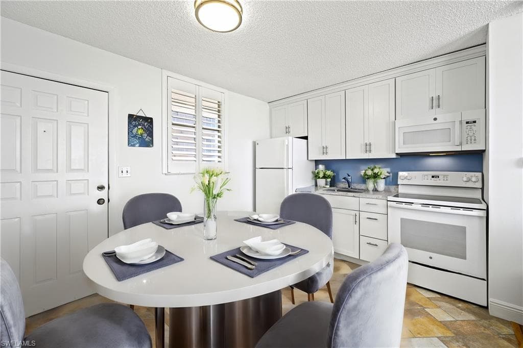 5500 Bonita Beach RD 601 BONITA SPRINGS, FL 34134