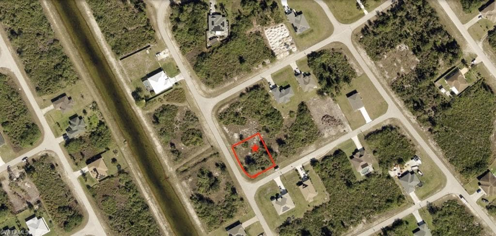 209 Pageant ST LEHIGH ACRES, FL 33974