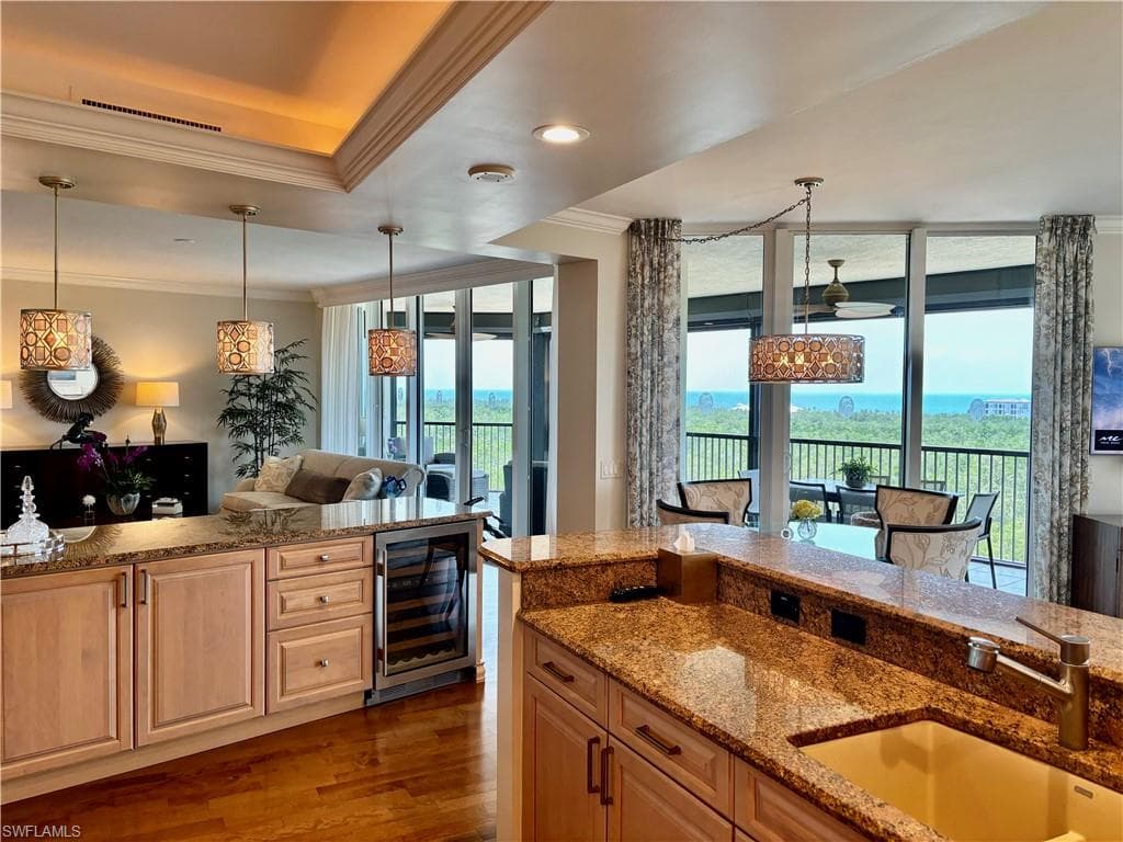 7575 Pelican Bay BLVD 703 NAPLES, FL 34108