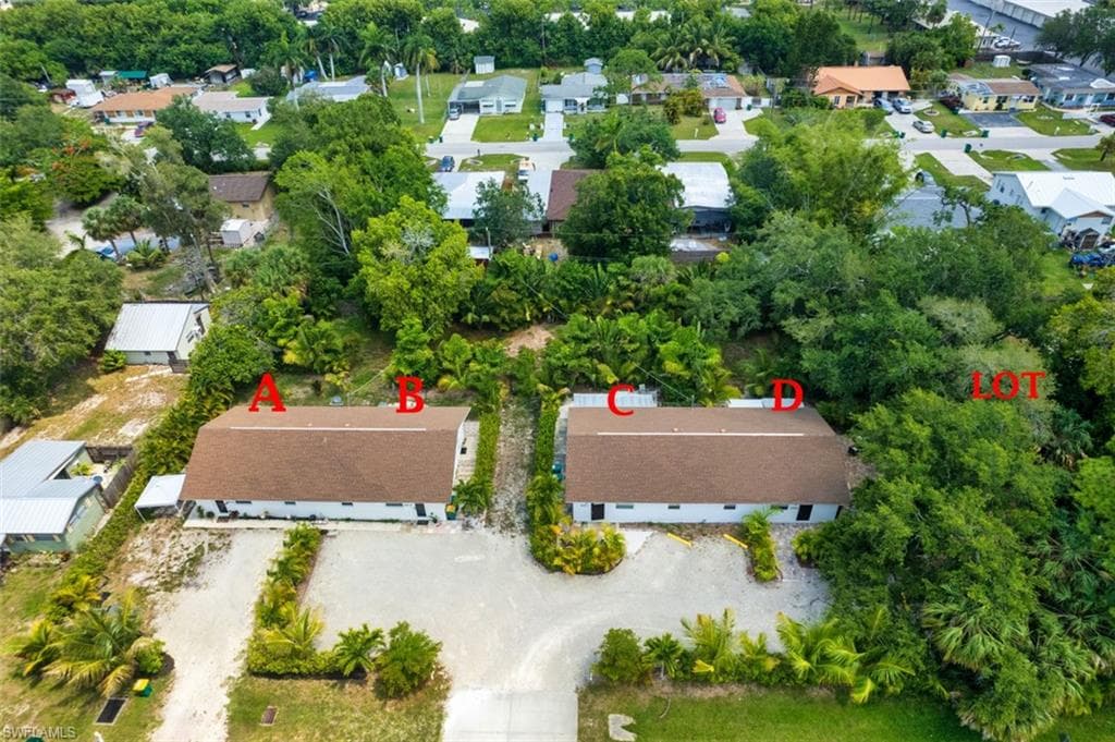 2695 Francis AVE NAPLES, FL 34112