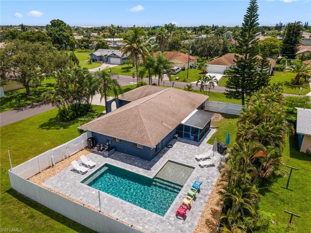 1319 SE 19th LN CAPE CORAL, FL 33990