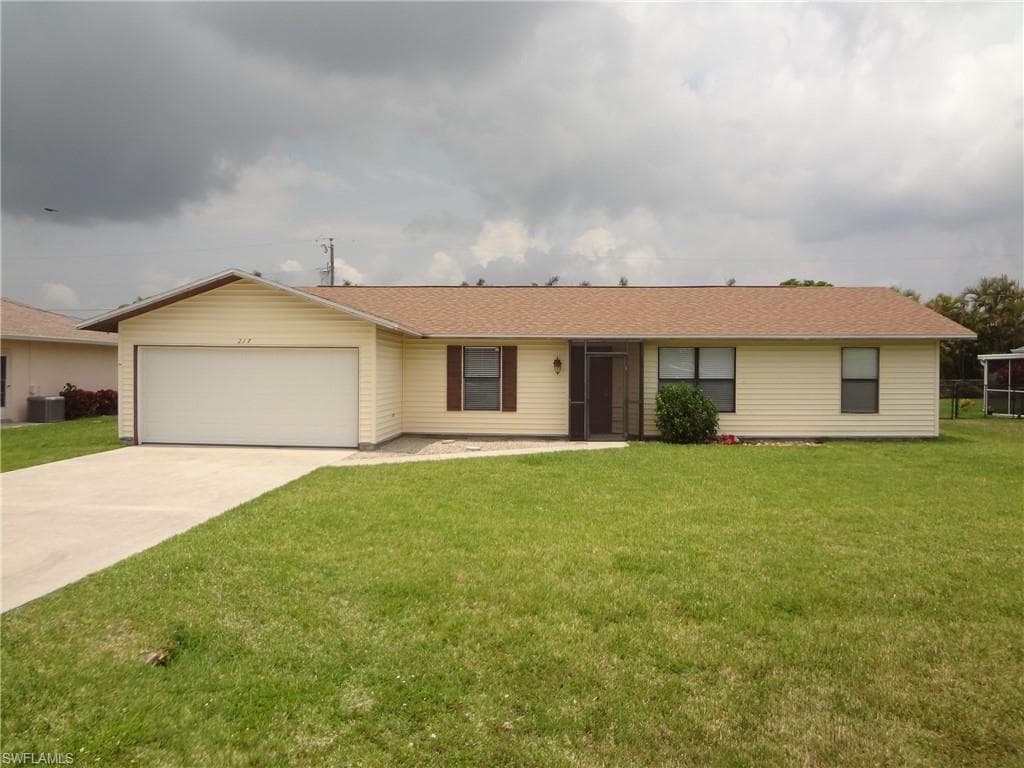 217 SW 38th TER CAPE CORAL, FL 33914