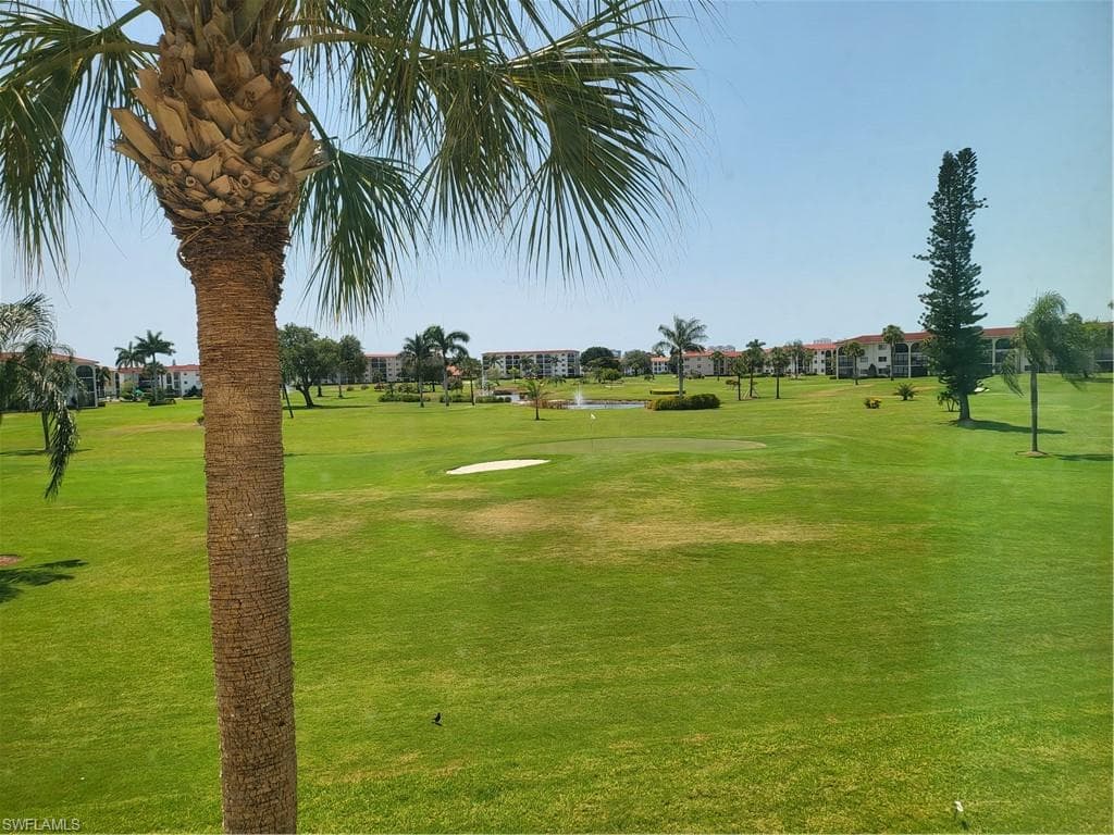 29 High Point CIR E 202 NAPLES, FL 34103