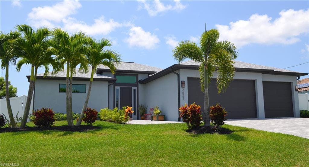 2622 SW 4th TER CAPE CORAL, FL 33991
