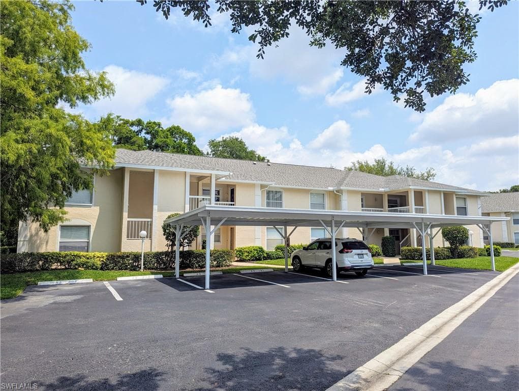 645 Squire CT 202 NAPLES, FL 34104