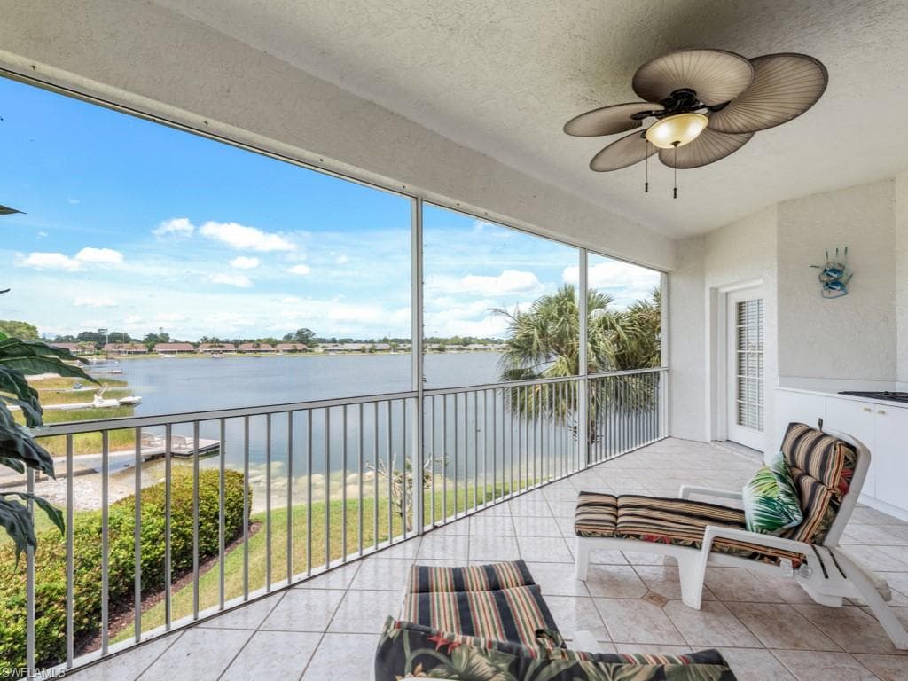 3240 Crown Pointe BLVD 201 NAPLES, FL 34112