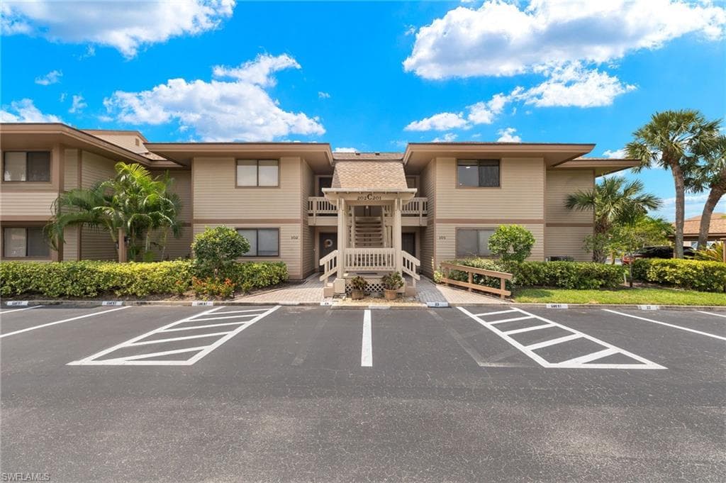 64 4th ST C201 BONITA SPRINGS, FL 34134