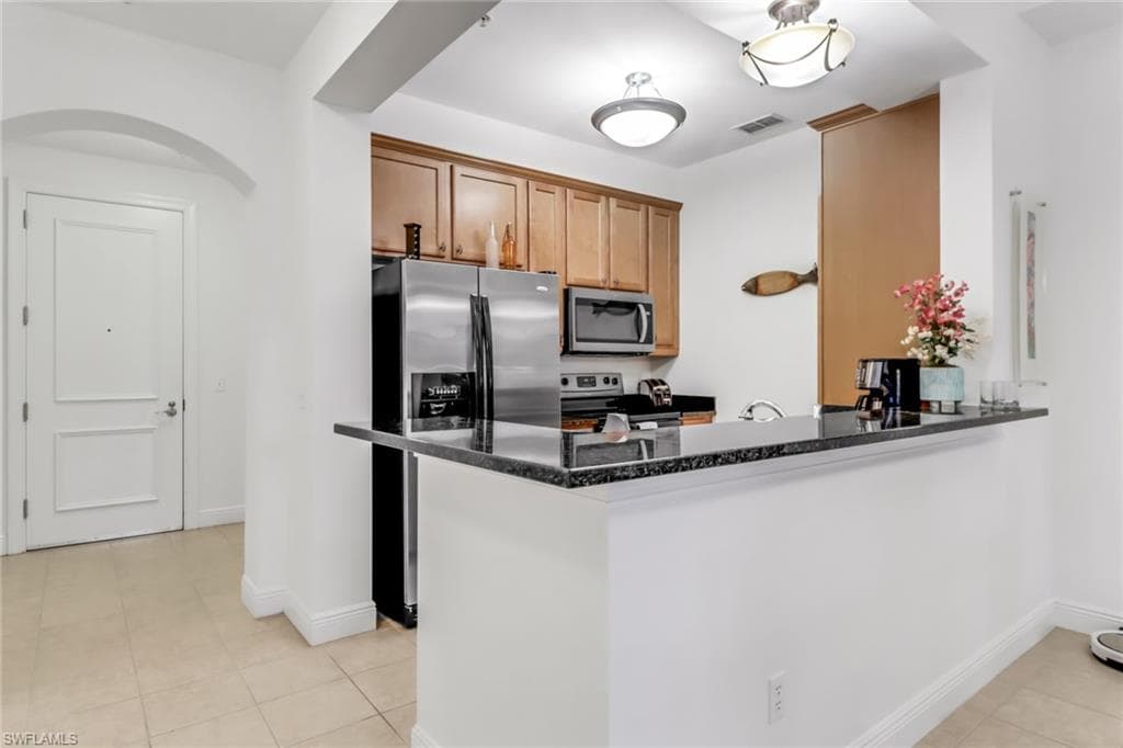 8010 VIA SARDINIA WAY 4114 ESTERO, FL 33928