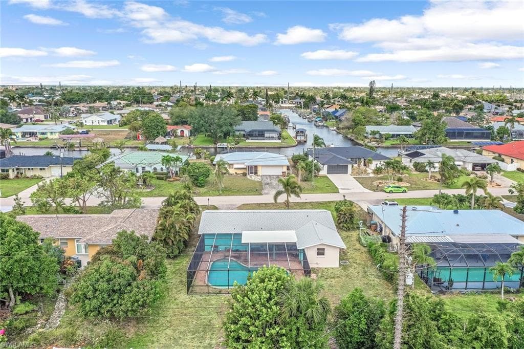 4207 SE 1st PL CAPE CORAL, FL 33904