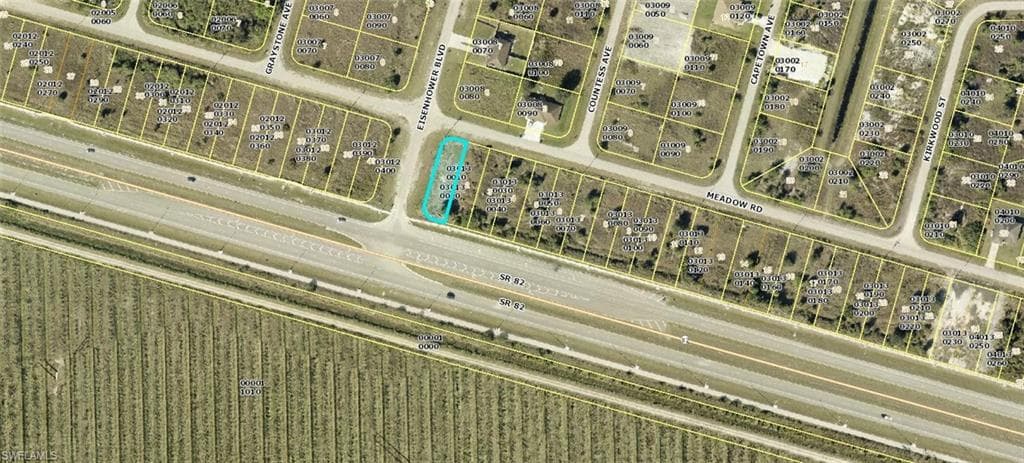 3300 Meadow RD LEHIGH ACRES, FL 33974