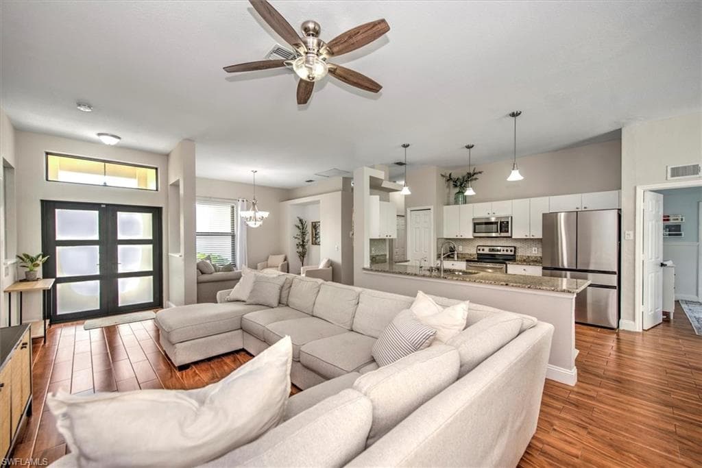 2926 Inlet Cove LN E NAPLES, FL 34120