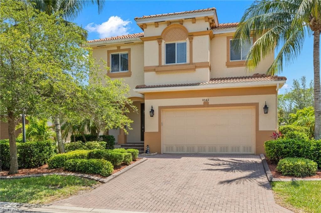 8542 Sumner AVE FORT MYERS, FL 33908
