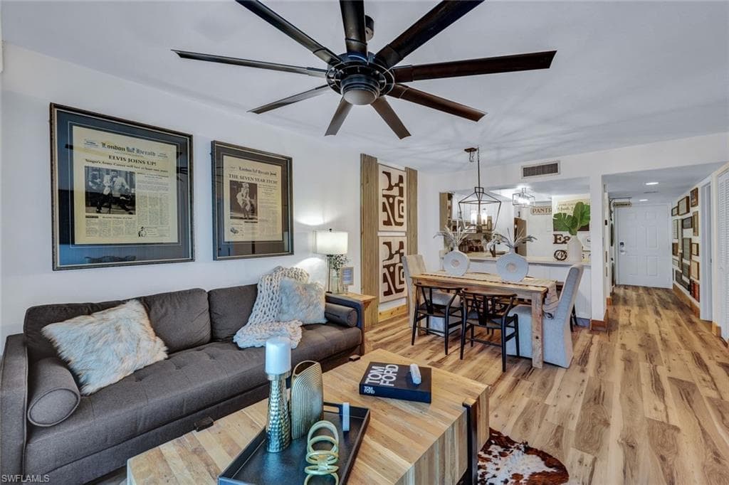 600 Neapolitan WAY 243 NAPLES, FL 34103