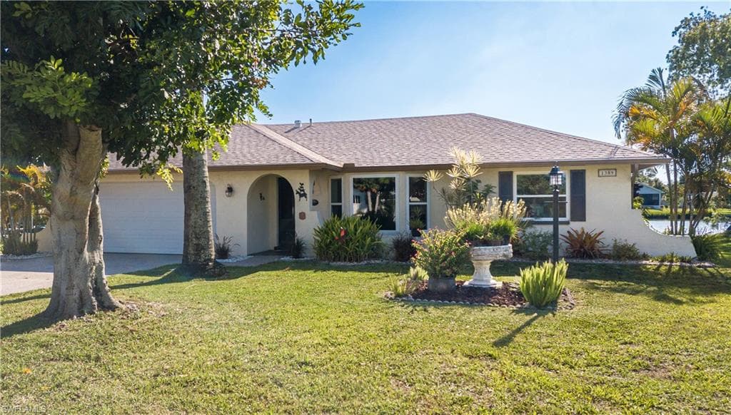 1309 Thompson ST NORTH FORT MYERS, FL 33903