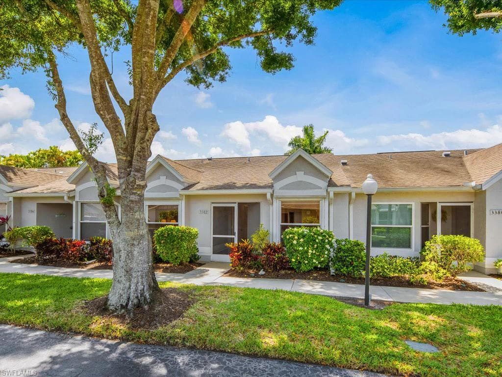 3382 Erick Lake DR 3103 NAPLES, FL 34109