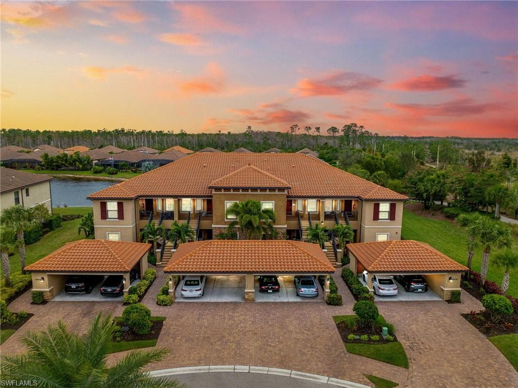 9441 Benvenuto CT 4-101 NAPLES, FL 34119