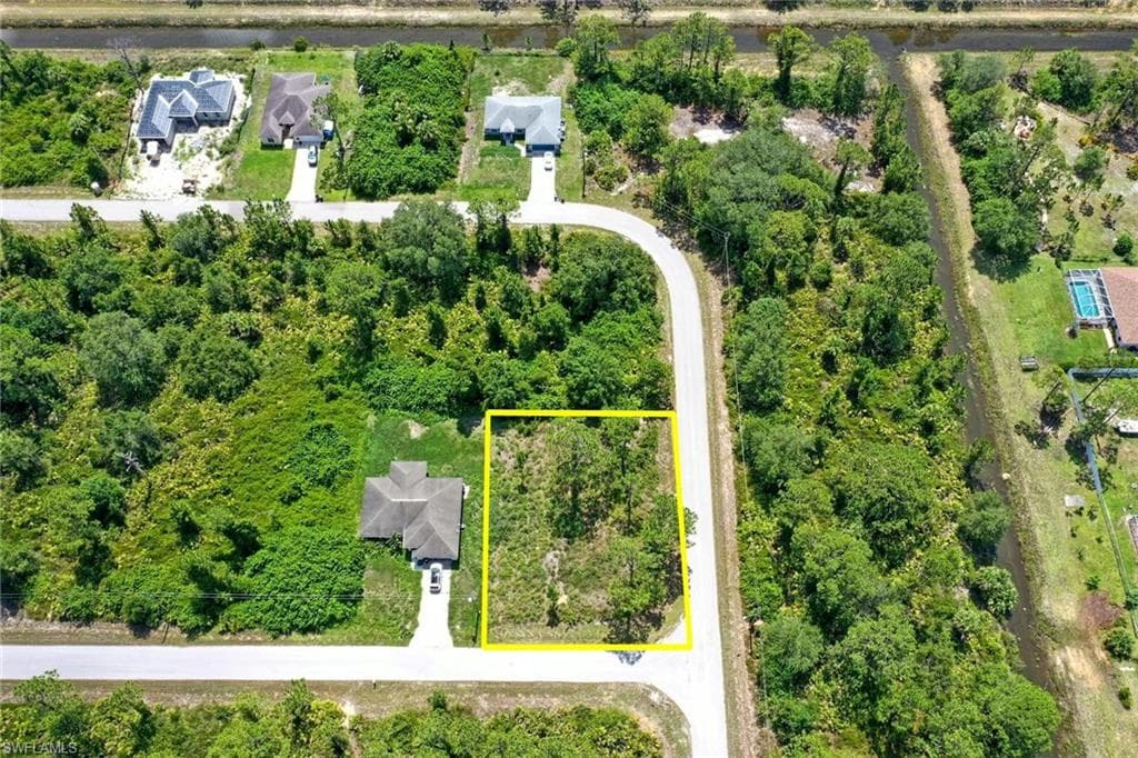 317 Dill AVE LEHIGH ACRES, FL 33974