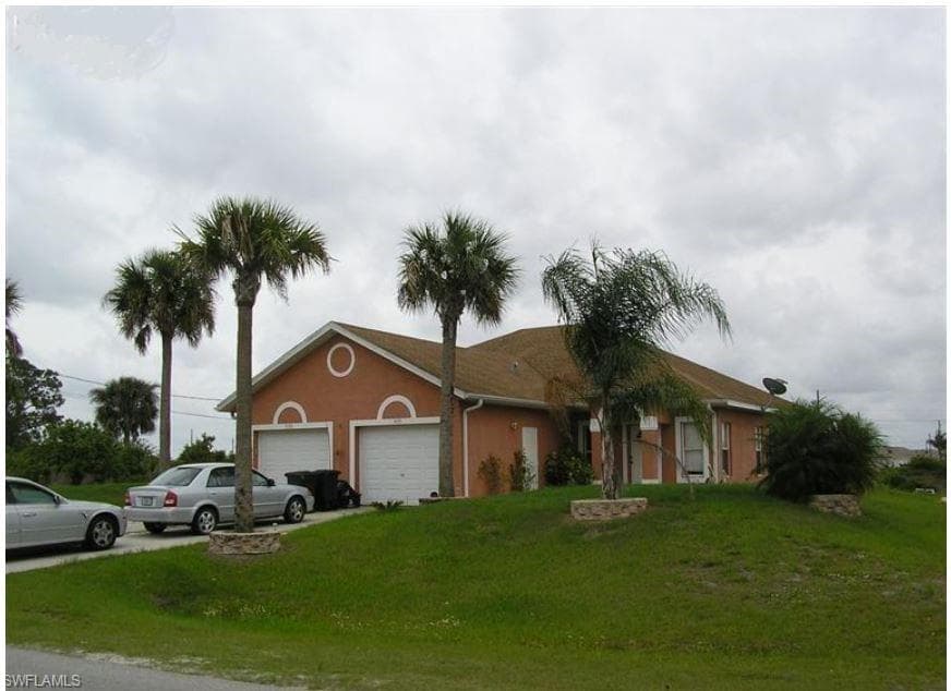 5135 Centennial BLVD LEHIGH ACRES, FL 33971
