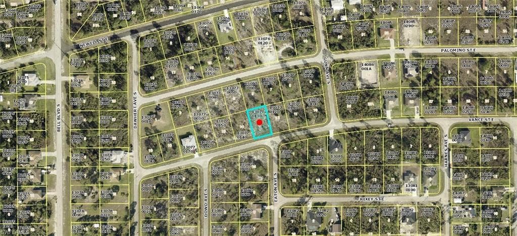 821 Vance ST E LEHIGH ACRES, FL 33974