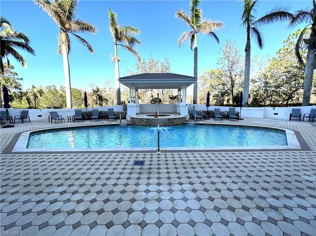 325 Dunes BLVD 306 NAPLES, FL 34110