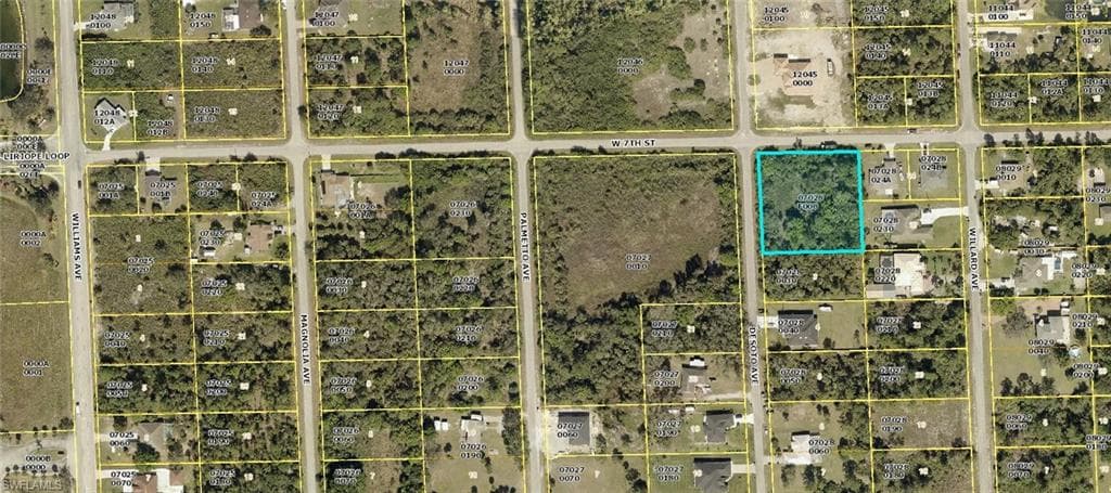 620 Desoto AVE LEHIGH ACRES, FL 33972