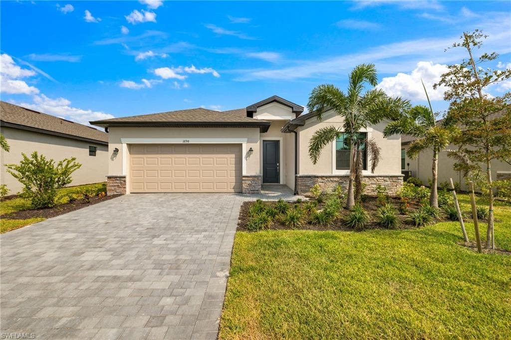 1698 Saddlewood CIR PORT CHARLOTTE, FL 33953