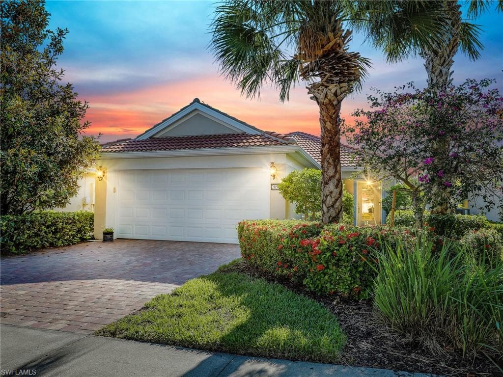 28508 Hammerhead LN BONITA SPRINGS, FL 34135