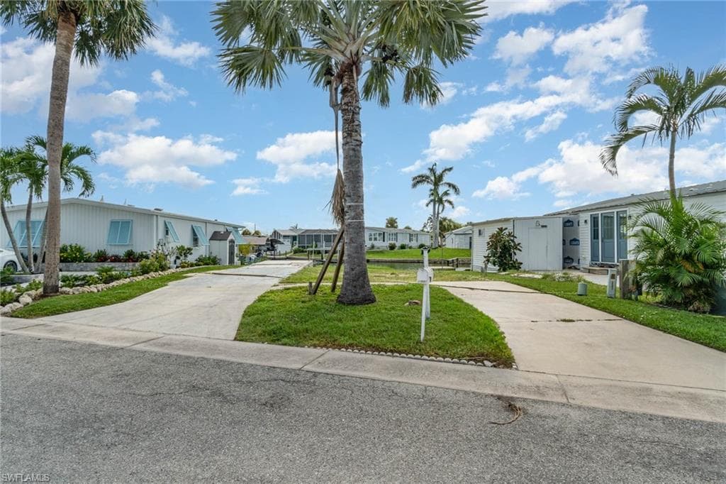 17601 Bryan CT FORT MYERS BEACH, FL 33931
