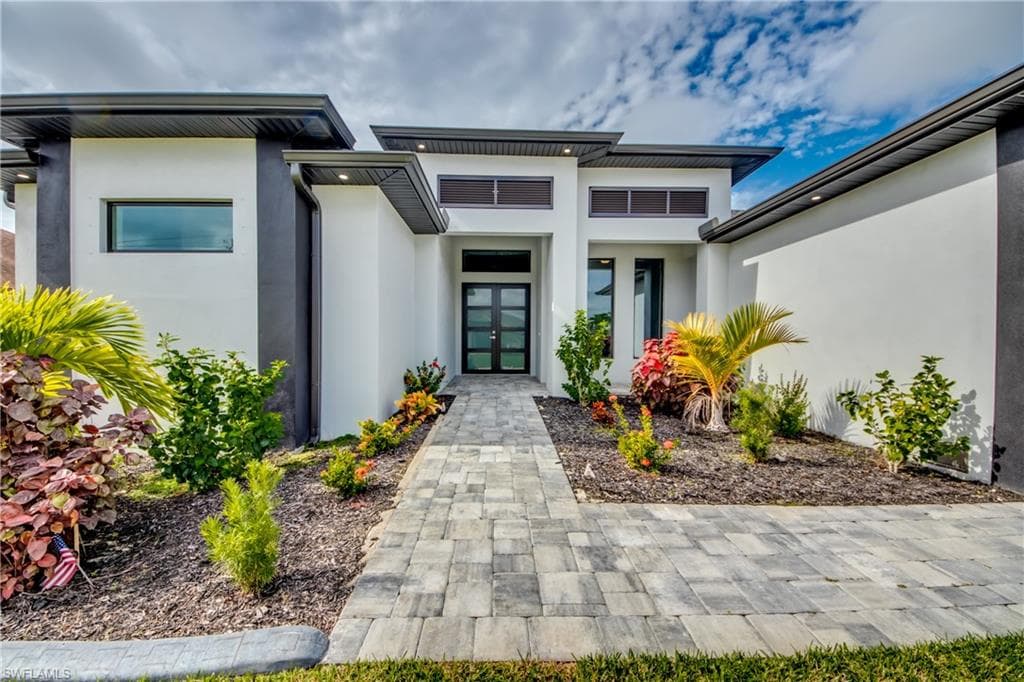 2830 SW 24th AVE CAPE CORAL, FL 33914