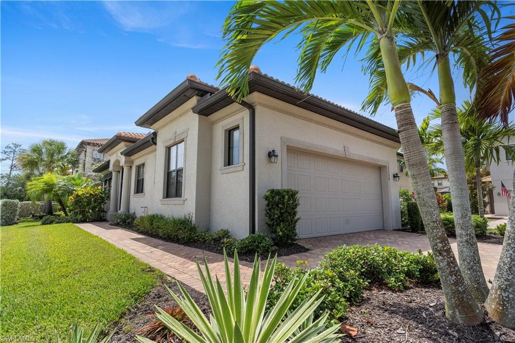 1150 Penrose CT 19 NAPLES, FL 34113