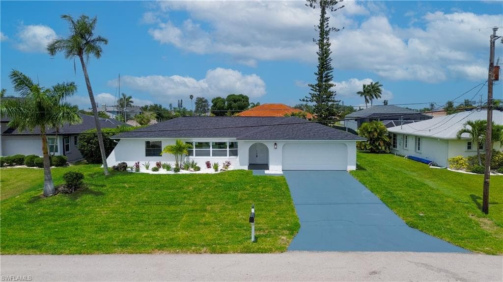 1422 SE 23rd PL CAPE CORAL, FL 33990