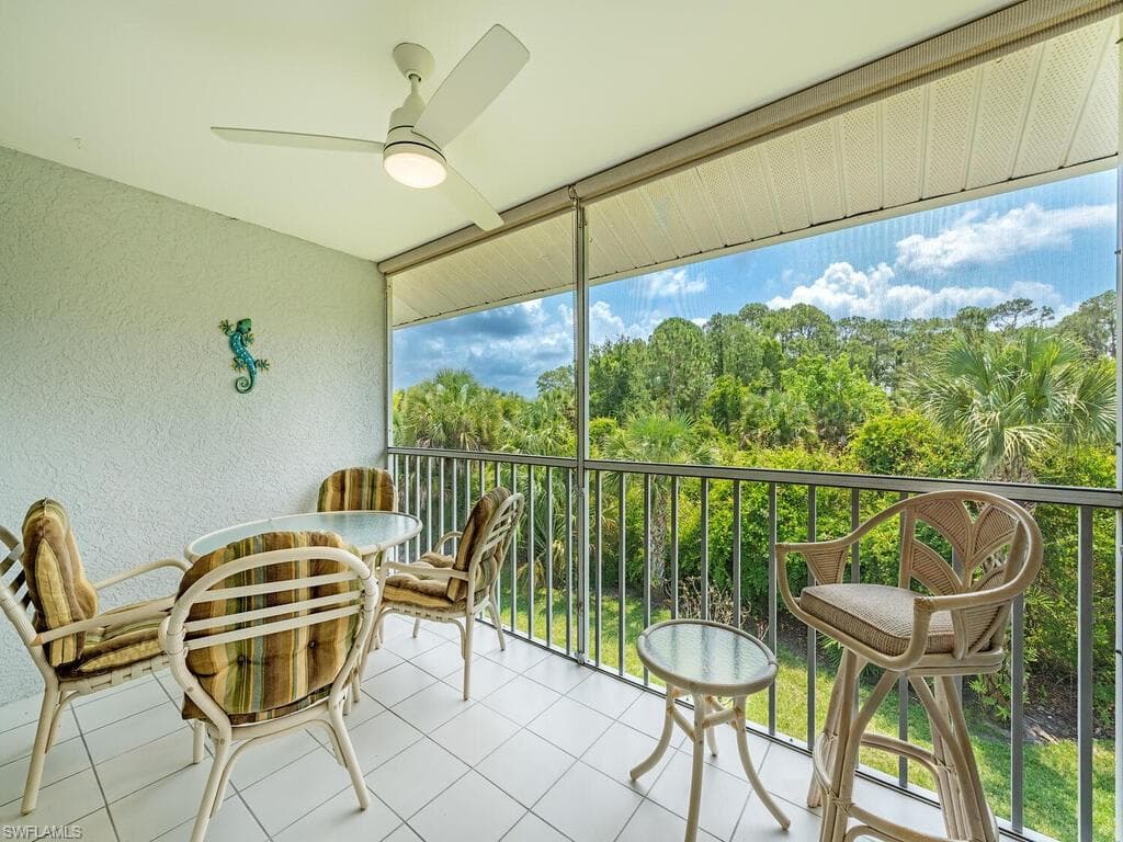 292 Belina DR 806 NAPLES, FL 34104