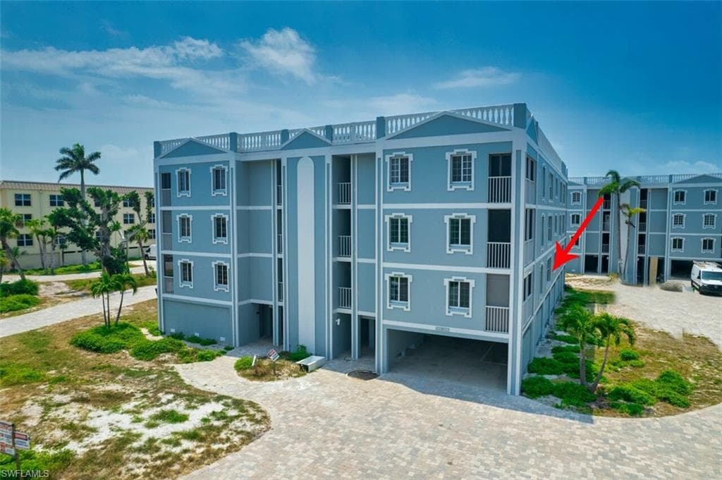 3145 W Gulf DR 302 SANIBEL, FL 33957