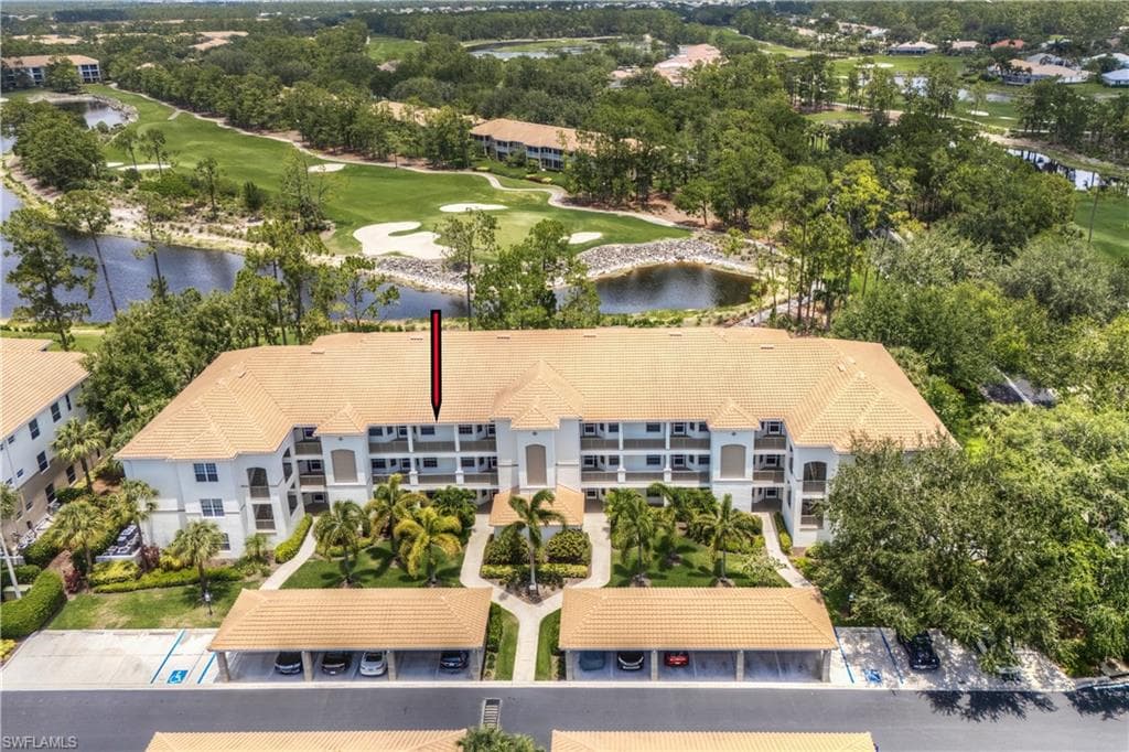 8217 Parkstone PL 1-203 NAPLES, FL 34120