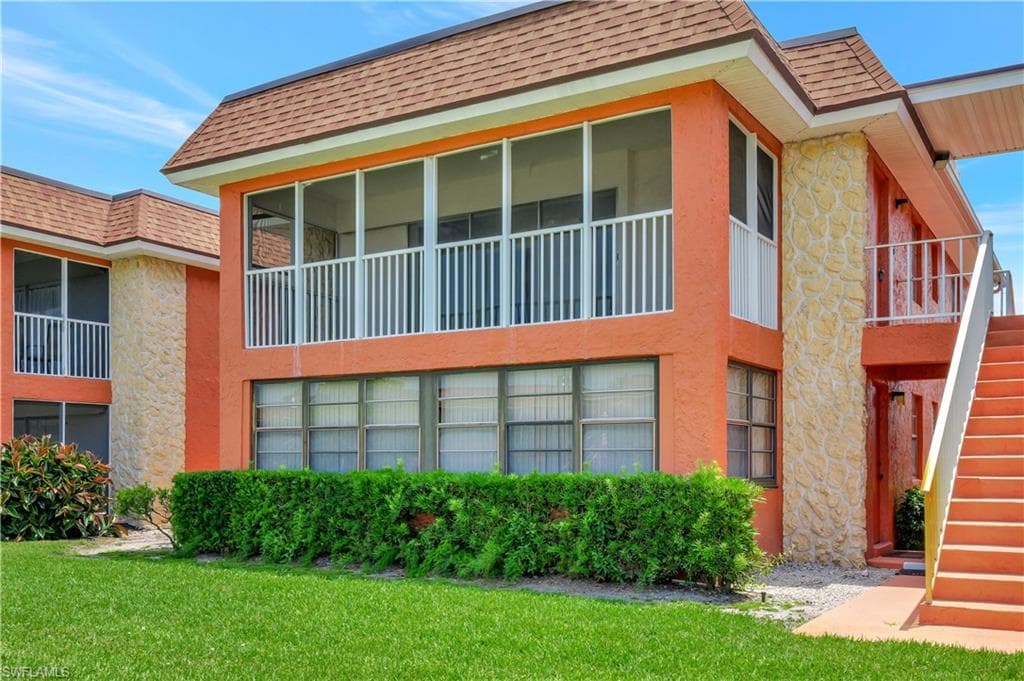 1400 Pompei LN 64 NAPLES, FL 34103
