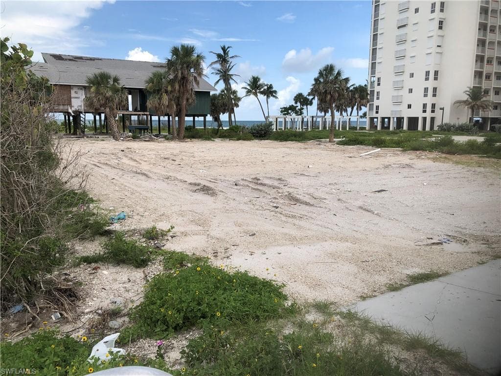 7950 Estero BLVD FORT MYERS BEACH, FL 33931