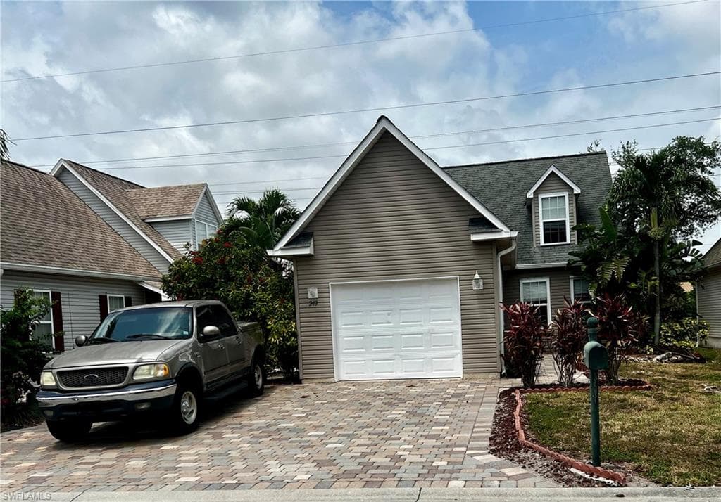 243 Leawood CIR NAPLES, FL 34104