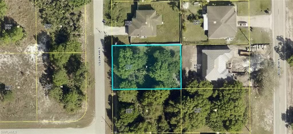 433 Lillon AVE S LEHIGH ACRES, FL 33974