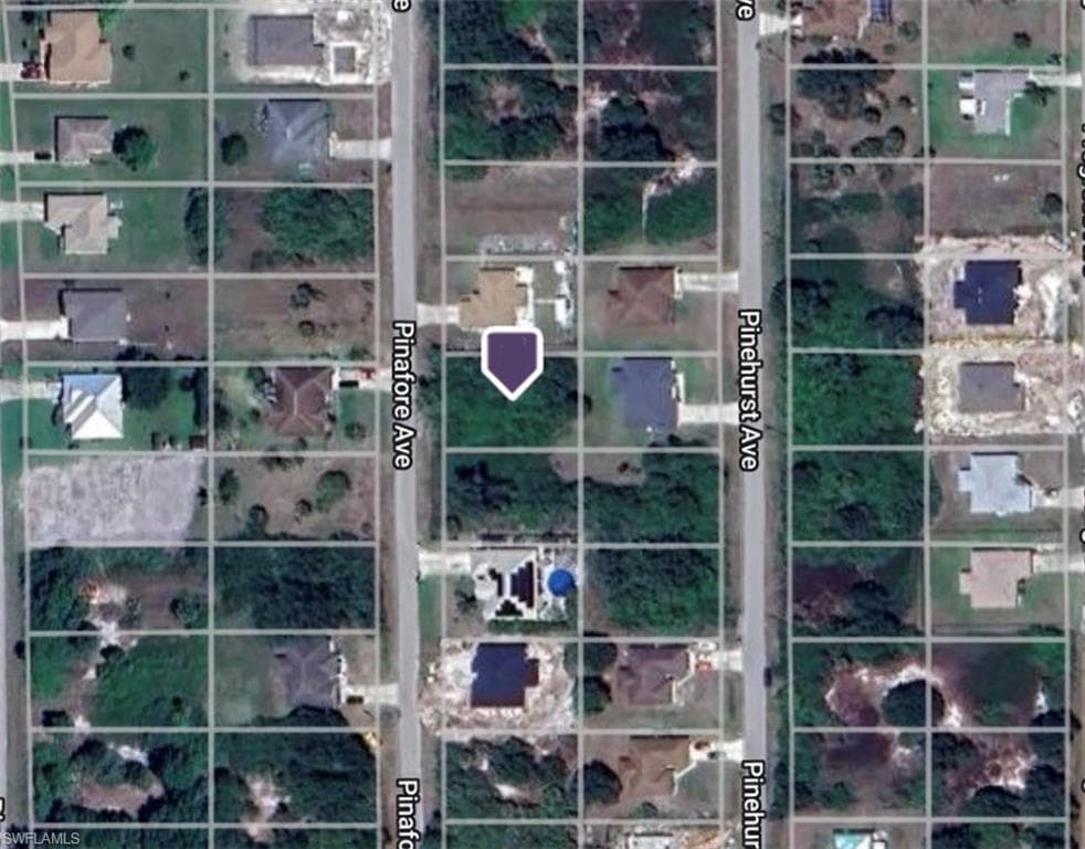 425 Pinafore AVE LEHIGH ACRES, FL 33974