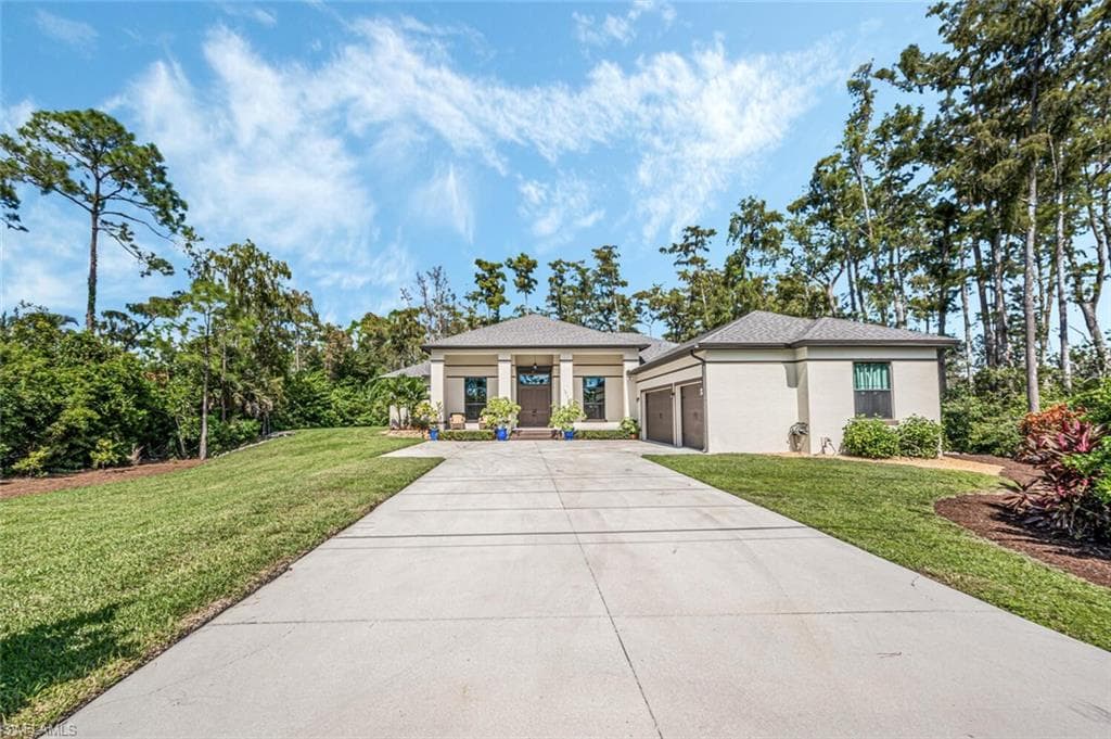 10171 Strike LN BONITA SPRINGS, FL 34135