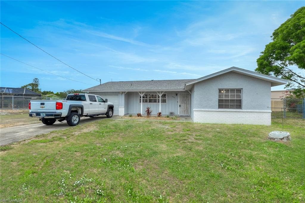 5996 Poetry CT NORTH FORT MYERS, FL 33903