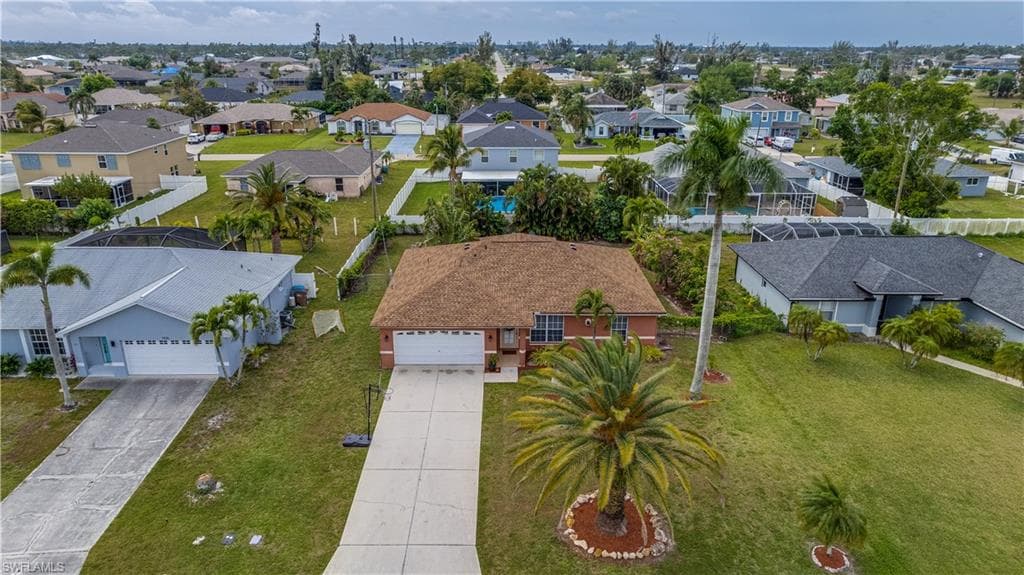 1502 14th ST CAPE CORAL, FL 33991