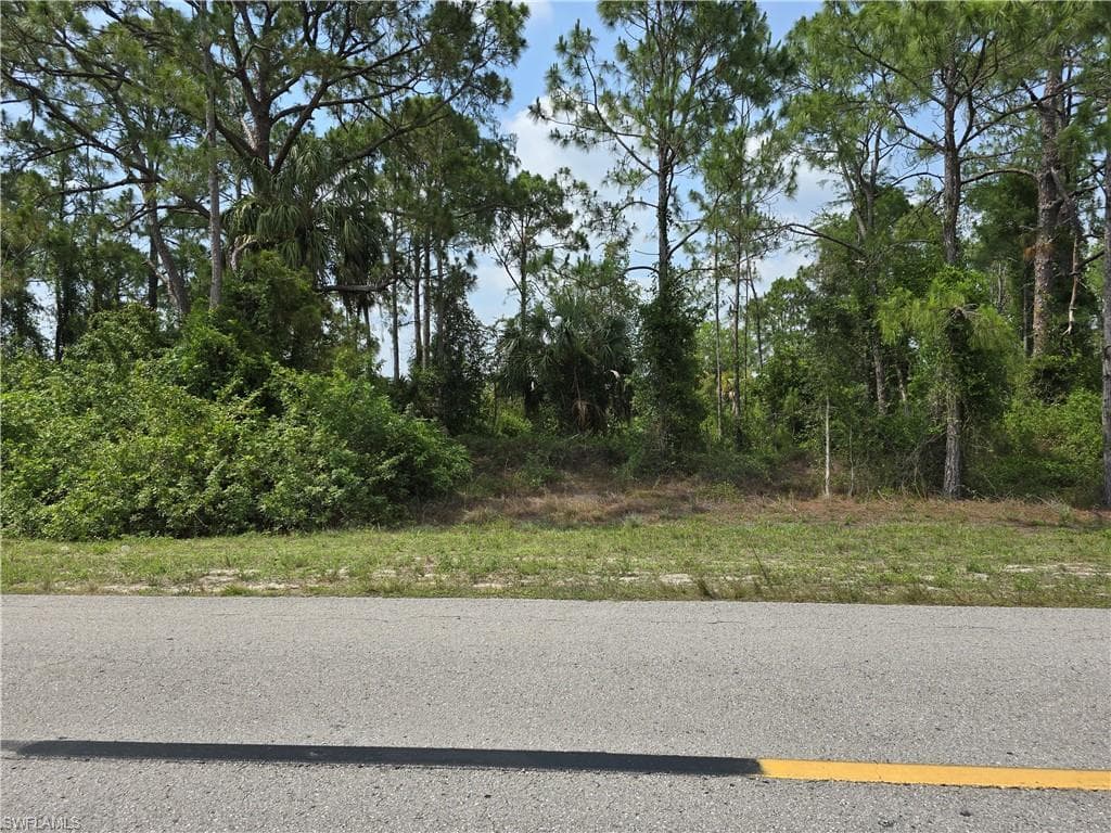 653 Nimitz BLVD LEHIGH ACRES, FL 33974