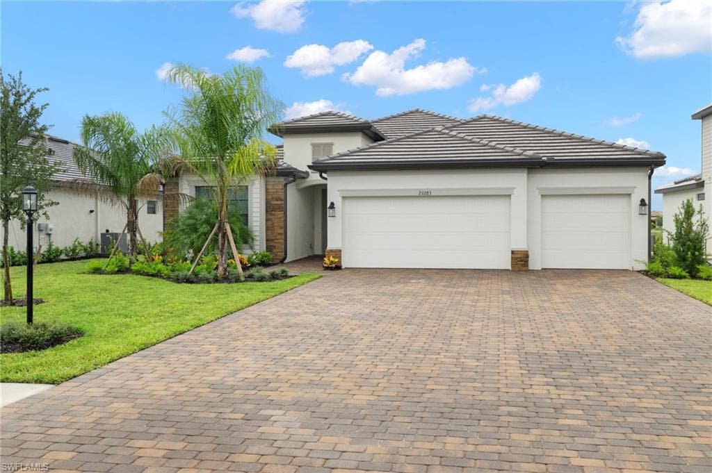 20283 Kingmont DR ESTERO, FL 33928