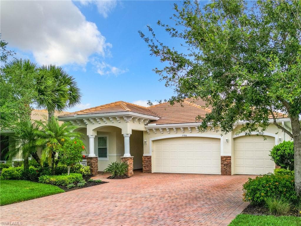 3980 Otter Bend CIR FORT MYERS, FL 33905