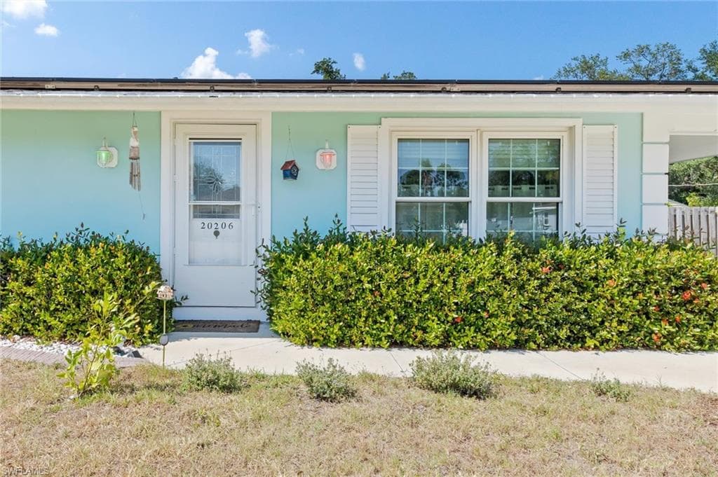 20206 Gladstone AVE SW PORT CHARLOTTE, FL 33952