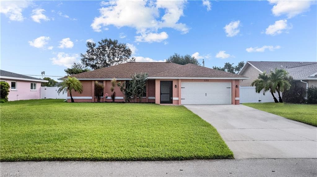 1211 SE 34th TER CAPE CORAL, FL 33904